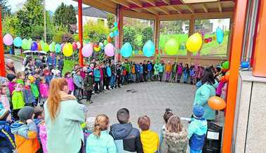 Geduld bringt Rosen - oder eine neue Pausenhalle