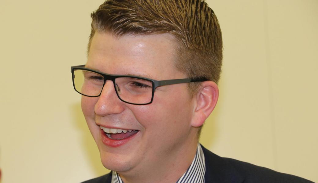 Erst am Donnerstag hatte Mike Egger Grund zur Freude. Seine Heimatgemeinde empfing den neuen Nationalrat feierlich. Erst am Donnerstag hatte Mike Egger Grund zur Freude. Seine Heimatgemeinde empfing den neuen Nationalrat feierlich.