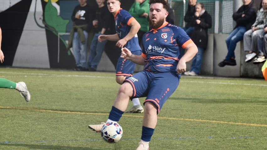 Der FC Rheineck (mit Leon Bajra) will seine Leaderposition in der 4. Liga verteidigen.