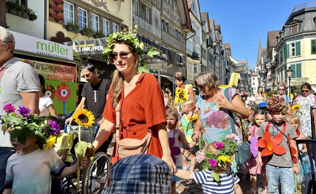 Kinderumzug, Country-Feeling und spanisches Flair: Der Staablueme Mittwoch hatte es in sich