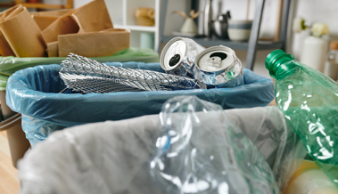 Bei der Entsorgungsstelle: Recycling fürs Gewissen