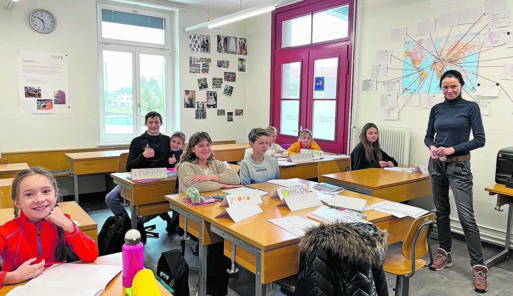 In Oberriet besuchen Kinder aus der Ukraine seit Montag eine neu geschaffene Integrationsklasse. Aktuell sind 20 Plätze vorhanden.