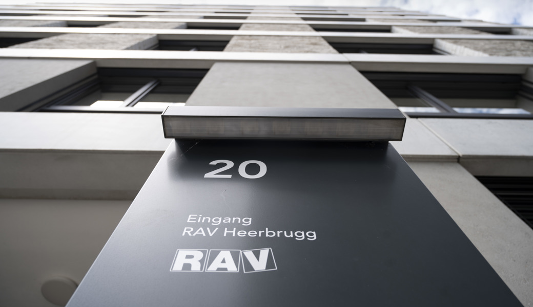 Schwere Vorwürfe: Toxische Führung und Überlastung prägen den Alltag der RAV-Mitarbeitenden