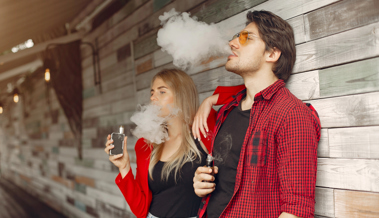 «Viele machen mit, ohne nachzudenken»: Vapes statt Vodka bei der Gen Z