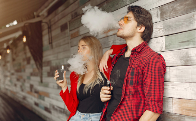 «Viele machen mit, ohne nachzudenken»: Vapes statt Vodka bei der Gen Z