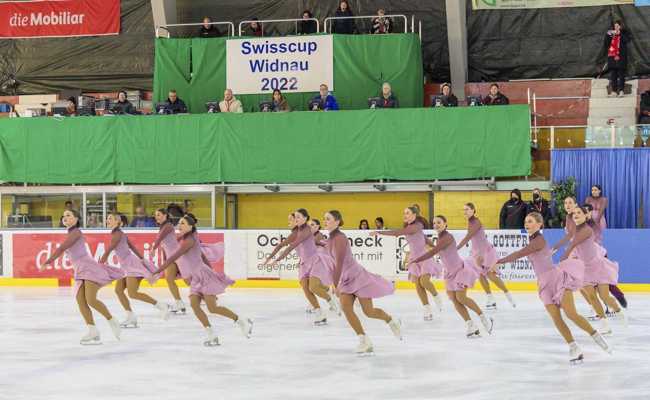 Swisscup Widnau in der Eishalle: Spektakel auf dem Eis und hinter den Kulissen