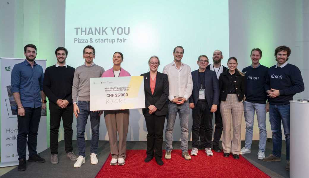 Die Gründerinnen und Gründer der fünf Startups, die den «HSG Start Accelerator» durchlaufen haben. 
