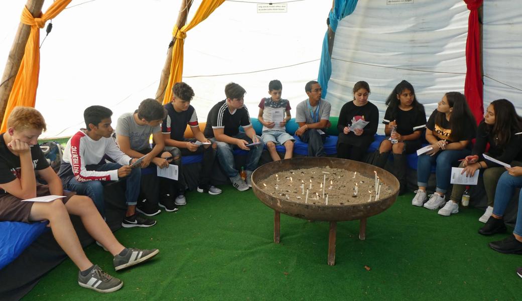 Auf der Rheinauenanlage findet ein Respect Camp statt.