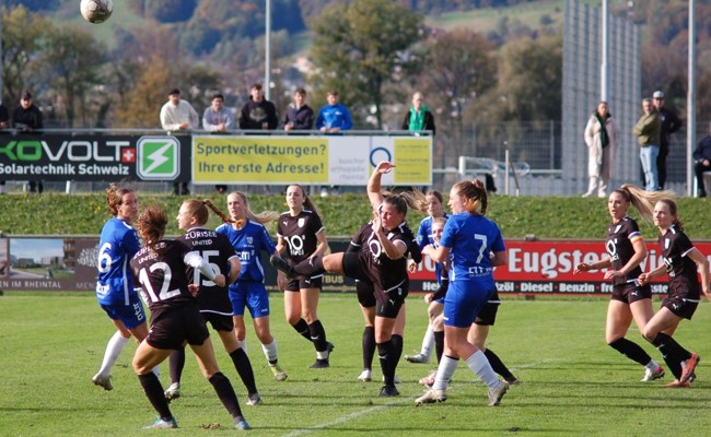 Kämpferische FCW-Frauen holen spät im Spiel ihren nächsten Punkt