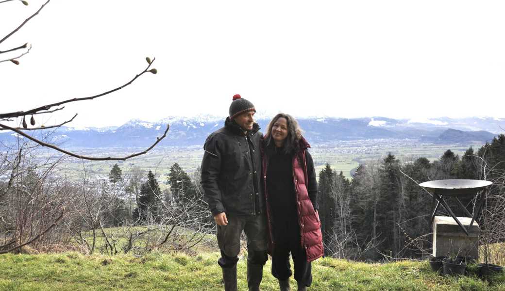 Hoch über Lüchingen liegt der Hof Morgarot, den Manuela und Marcel Schmid nach den Grundsätzen der Permakultur betreiben. 