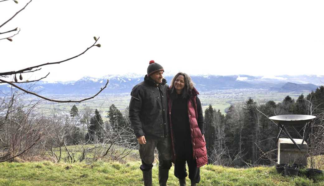 Hoch über Lüchingen liegt der Hof Morgarot, den Manuela und Marcel Schmid nach den Grundsätzen der Permakultur betreiben. 
