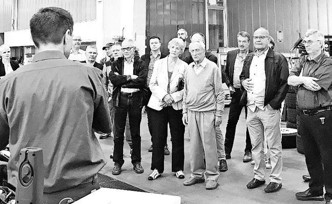 FDP zu Besuch bei der SternGarage 