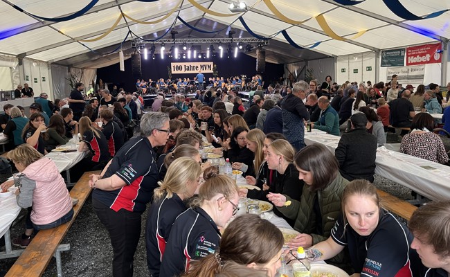 Mit Jubiläumsfest Neuland betreten: 24 Stunden Musik statt Reden