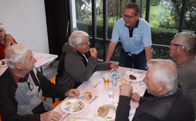 Siedwurst-Party bei der Clientis Biene Bank