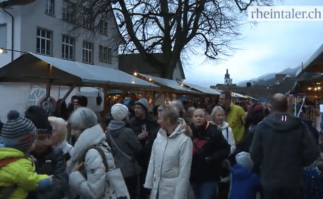 Glühwein, Unterhaltungen und Musik - das läuft am Wochenende