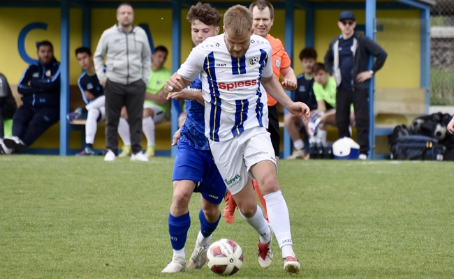 Der FC Au-Berneck gibt dank 1:0 in Mels die rote Laterne weiter