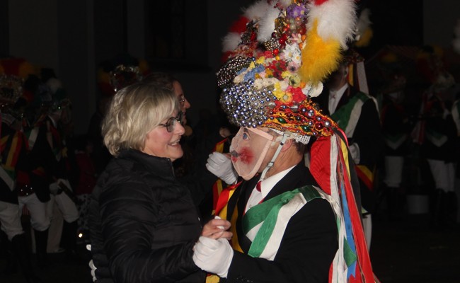 Mit Berlinern und einem Tänzchen wurde die Fasnacht verabschiedet