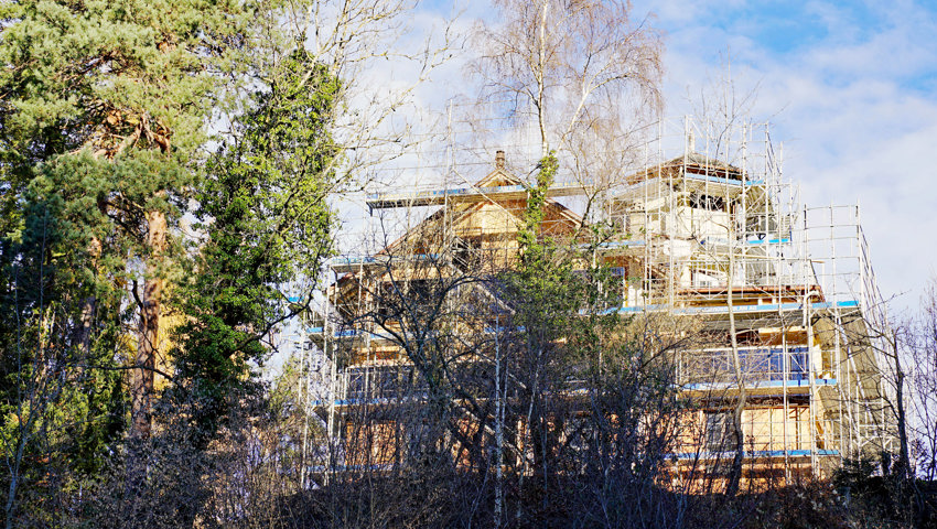 Der «Obere Gletscherhügel»: eine verwunschene, ehemalige Pension an Traumlage oberhalb von St. Margrethen.