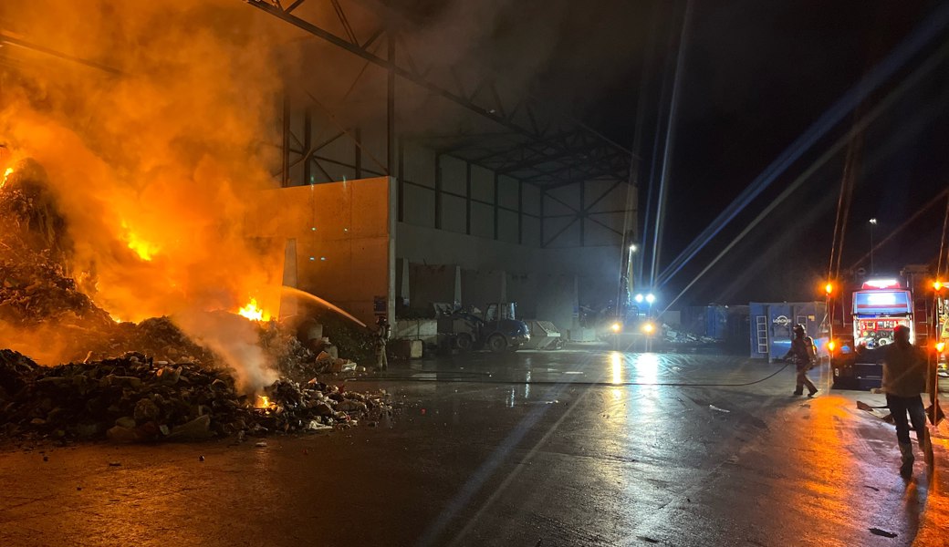 Die Feuerwehr konnte das Feuer schnell löschen.