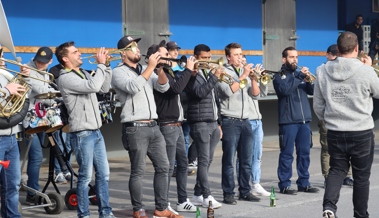 Auf den Knall folgte der Jubel: Die Fasnachtssaison ist gestartet