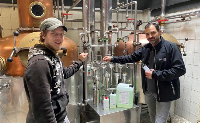 Desinfizieren mit Schnaps