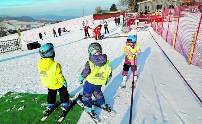 Skifahren lernen auf dem Bischofsberg: Perfekt für kleine Anfänger ab zwei Jahren