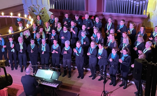 Mehr Mitglieder, ein Benefizkonzert und die Präsidentin trägt den Jahresbericht singend vor
