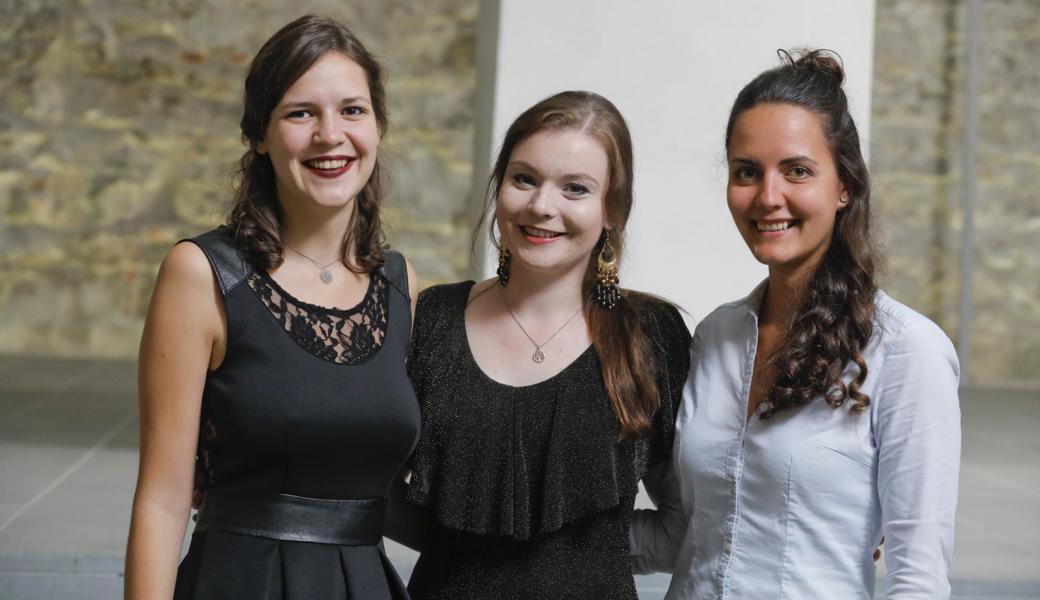 Die stolzen Absolventinnen: (v.l.) Jessica Jenny, Denise Stahel, Melanie Haltiner