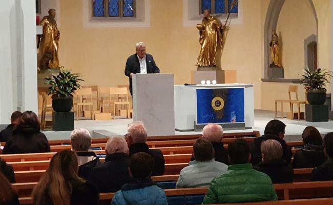 Gemeindeversammlung stimmt der Pfarreiheimsanierung zu