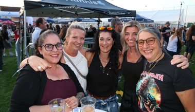 «Man muss einfach dabei sein»: Das «Rock am Fels» reisst mit zum Feiern «Man muss einfach dabei sein»: Das «Rock am Fels» reisst mit zum Feiern