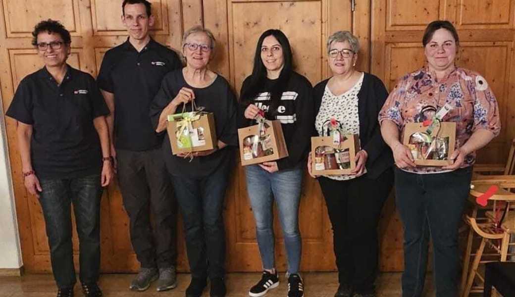 Neumitglieder und Jubilarinnen (von links): Gloria Maria Obrist, Hannes Lötscher, Johanna Silvestri, Pia Verardo, Helen Stieger und Catherine Schmid.Bild: pd