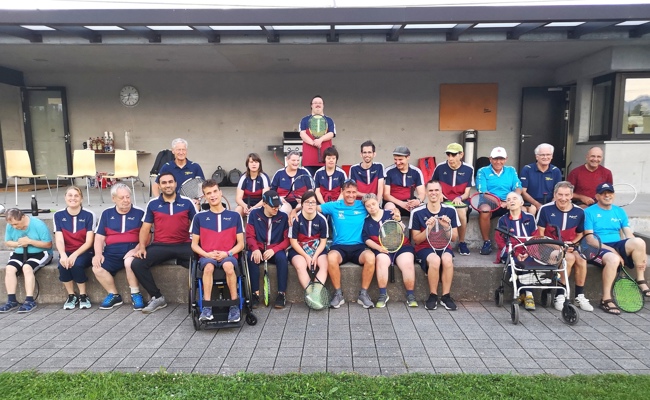 Tennistraining mit dem TC - Sport und Gemeinschaft im Einklang