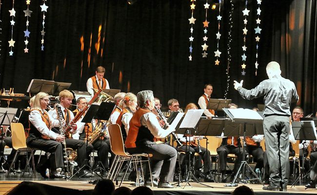 Musicalmelodien und Soundtracks: Publikum erlebte magische Momente am Herbstkonzert des Musikvereins