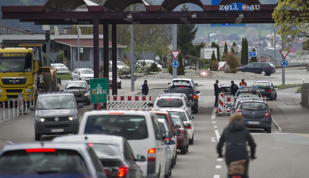 Grenzübergang Au: Die Regierung soll ihre Verkehrsstrategie auf jene Vorarlbergs und der umliegenden Kantone abstimmen.