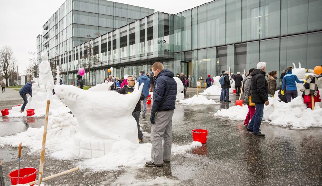 Die Schneeskulpturen, die Jahr für Jahr in Rorschach zu sehen sind, werden zwar draussen gebaut, aber auch im Hause Würth ist viel Kunst zu sehen, immer wieder neue.