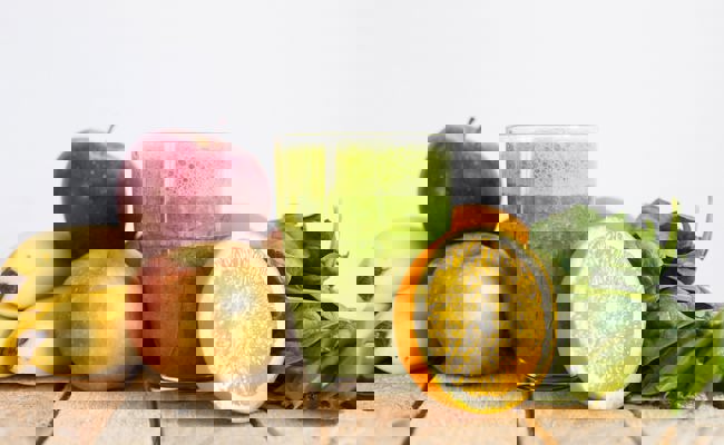 Von Spinat Smoothies und grossen Plänen: Der Verbesserungswahn schlägt zu
