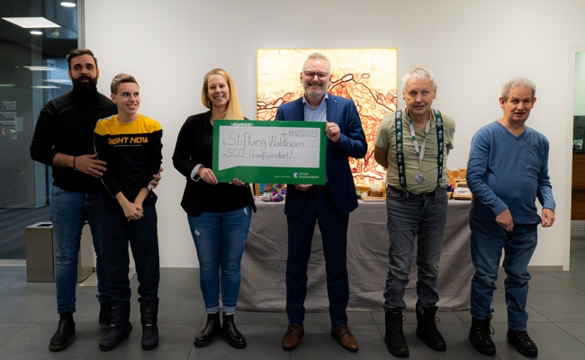 Kantonalbank unterstützt die Stiftung Waldheim zu Weihnachten