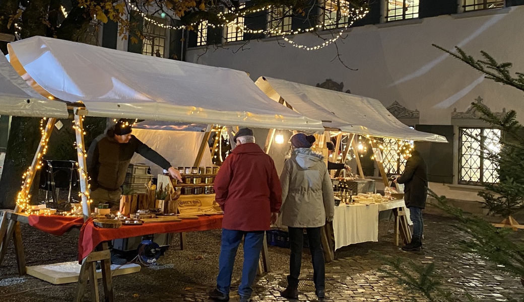Am Wochenende verwandelte sich der Hof der Prestegg in einen stimmungsvollen Weihnachtsmarkt.
