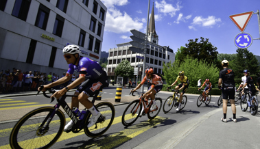 Die Tour de Suisse rollte durchs Rheintal – die Profis sprinteten nicht um die Bergpreispunkte
