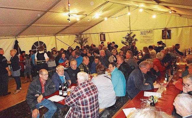 Gemütliches Mosti-Fest rund um die Mosterei Caviezel