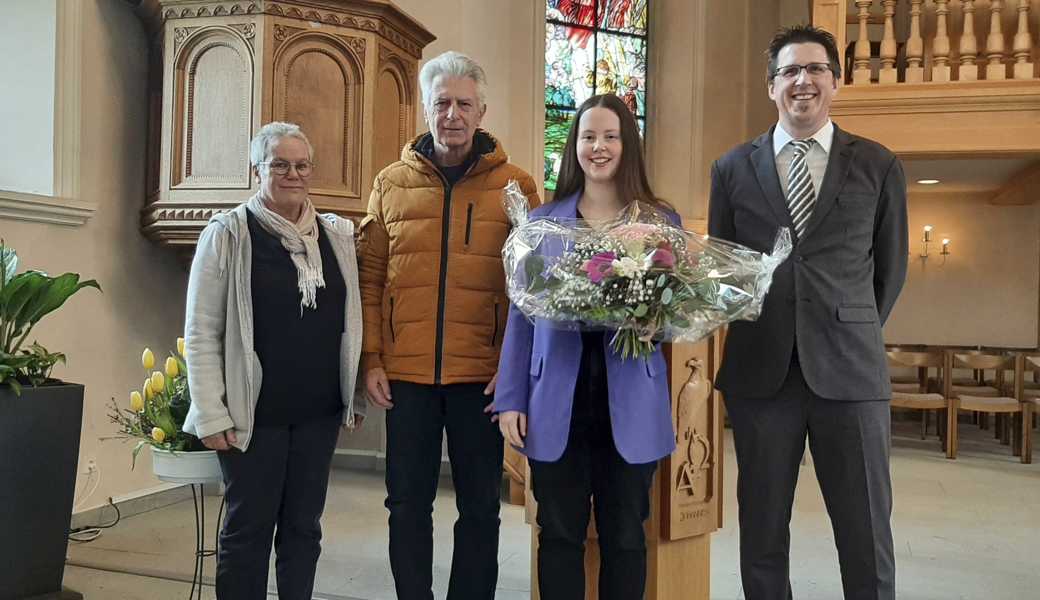Die Synodalen (v. l.): Susanna Thurnheer, Walter Thurnheer, Fabienne Aberer (neu) und Kirchgemeindepräsident Roman Köhle.  Die Synodalen (v. l.): Susanna Thurnheer, Walter Thurnheer, Fabienne Aberer (neu) und Kirchgemeindepräsident Roman Köhle.