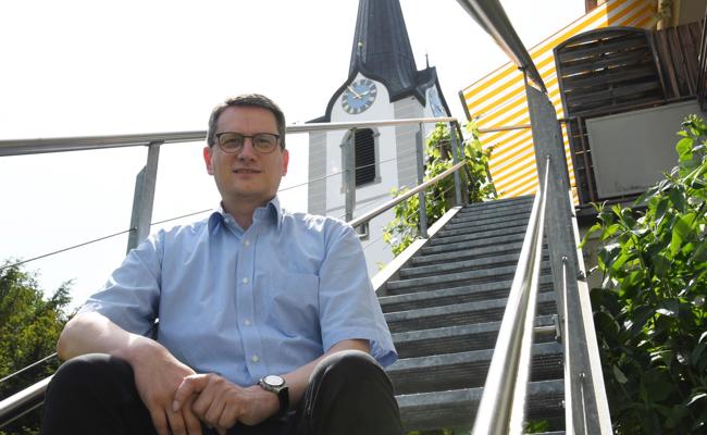 Ein Mann will nach oben: Sven Hopisch kandidiert als Kirchenrat