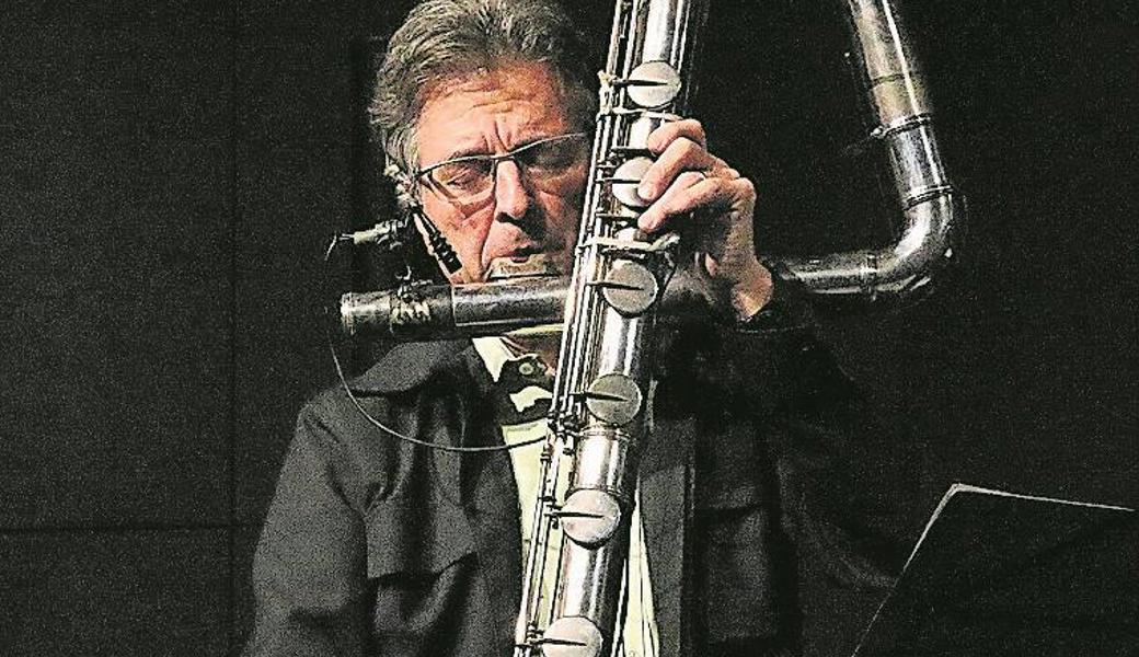Matthias Ziegler entlockte seiner Riesenflöte verblüffende Klangbilder. 