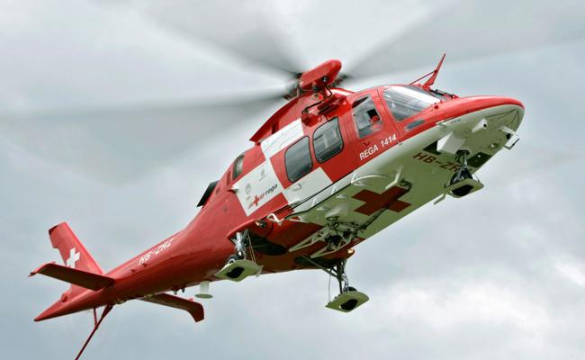 Töffli-Fahrer nach Unfall im Spital