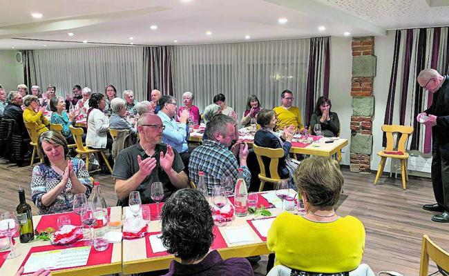 Sängerinnen und Sänger für Pfingstkonzert gesucht