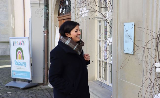 «Wir müssen tun, was für die Menschen nötig ist»: Bei einer Städtli-Tour spricht Laura Bucher über Ziele