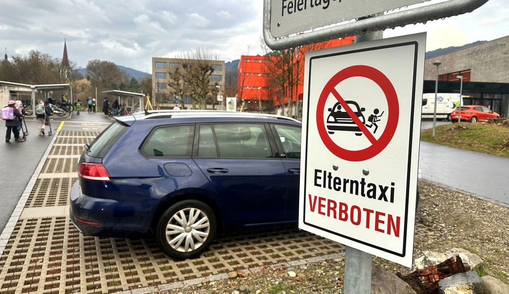Genug vom Mehrverkehr: Altstätter Schulen verbieten Elterntaxis