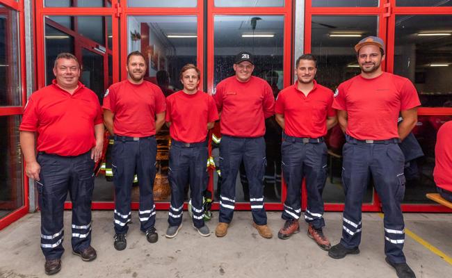 Fünf  Feuerwehrler befördert
