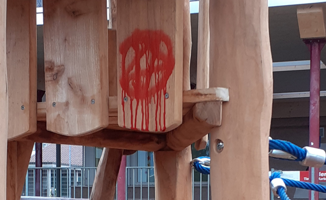 Schmierereien beim Spielplatz Schachen sind teuer - und werfen Frage nach mehr Jugendräumen auf