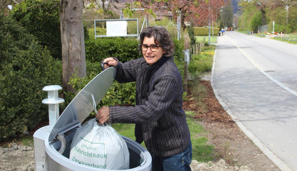 Peggy Scherrer ist eine von vielen Heerbruggerinnen, die in ihrer Nähe bereits einen öffentlichen Unterflurcontainer haben.